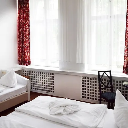 Hotel - Pension Haubach מלון