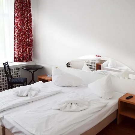 Hotel - Pension Haubach מלון ברלין