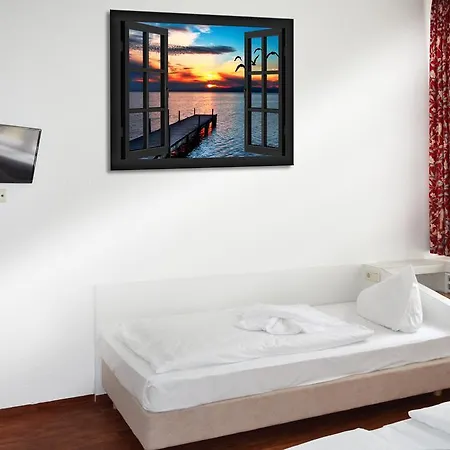 Otel Hotel - Pension Haubach 2*