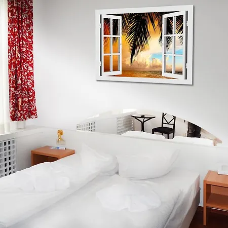 Hotel - Pension Haubach Otel 2*