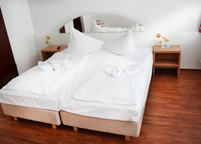 Hotell Hotel - Pension Haubach